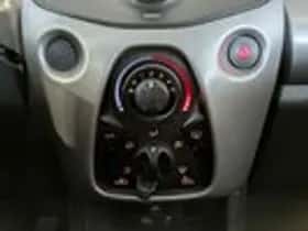 Peugeot 108 (2015) thumbnail 15