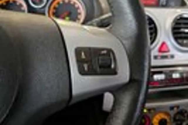 Opel Corsa (2013) thumbnail 13