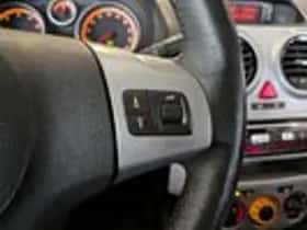Opel Corsa (2013) thumbnail 13