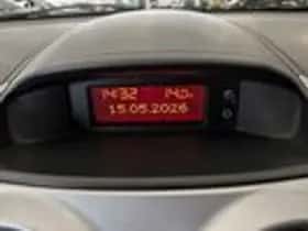 Opel Corsa (2013) thumbnail 17