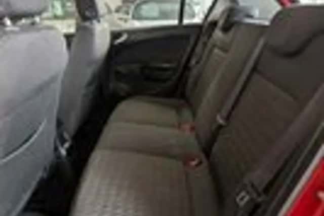 Opel Corsa (2013) thumbnail 7
