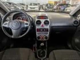 Opel Corsa (2013) thumbnail 9
