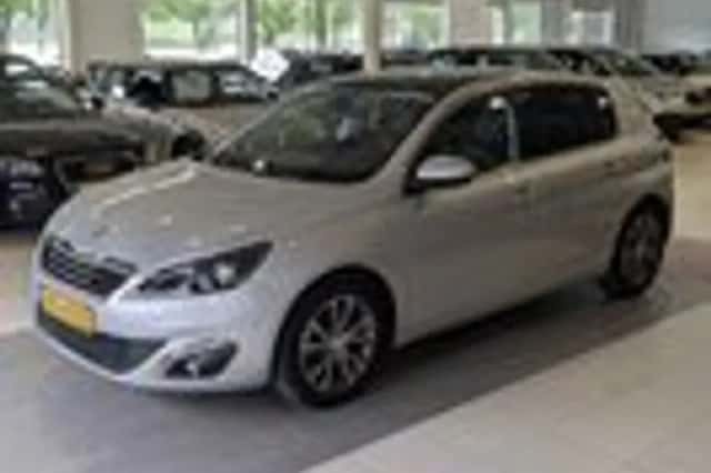 Peugeot 308 (2017) thumbnail 2