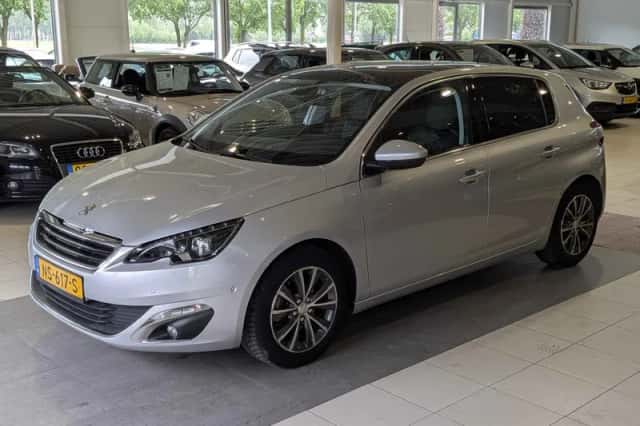 Peugeot 308 (2017) thumbnail 2