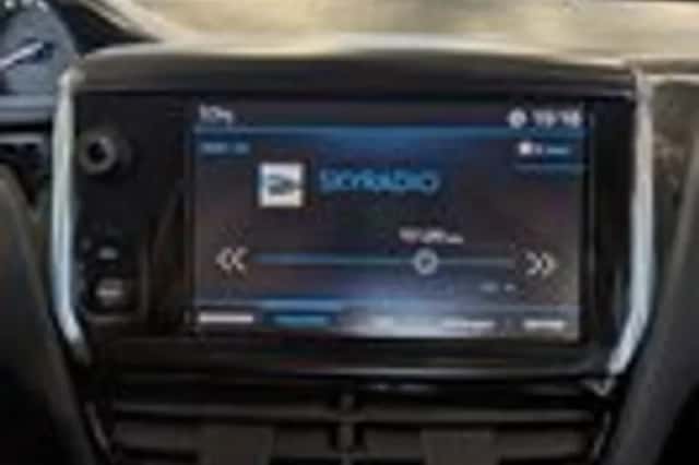 Peugeot 2008 (2018) thumbnail 17