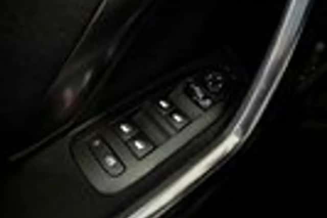Peugeot 2008 (2018) thumbnail 19
