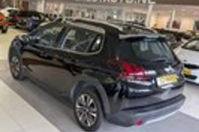 Peugeot 2008 (2018) thumbnail 3