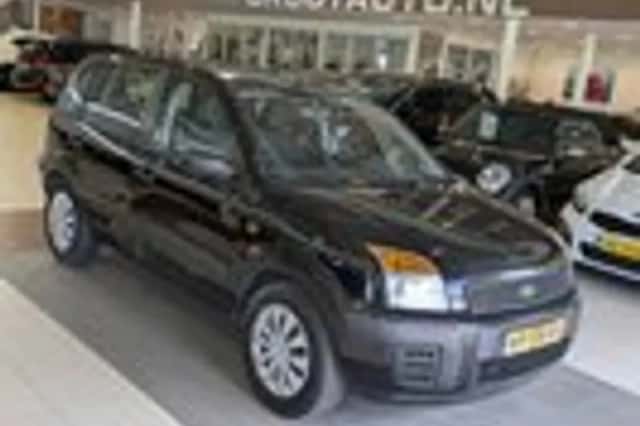 Ford Fusion (2006)