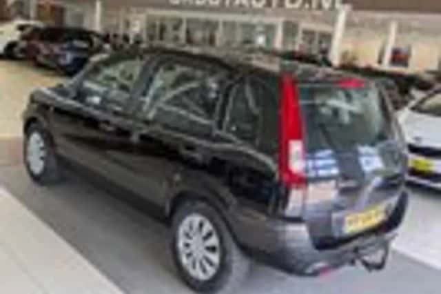 Ford Fusion (2006) thumbnail 3