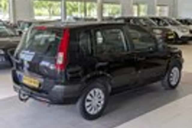 Ford Fusion (2006) thumbnail 4