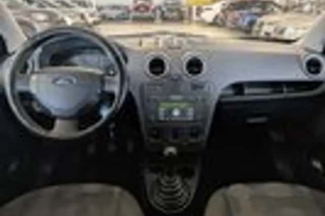 Ford Fusion (2006) thumbnail 8