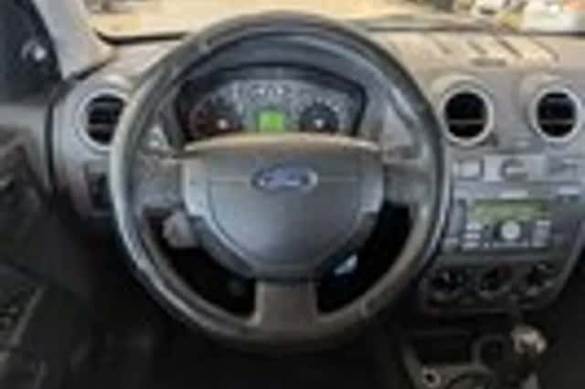 Ford Fusion (2006) thumbnail 9