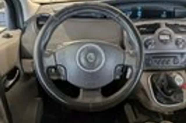 Renault Scénic (2007) thumbnail 10