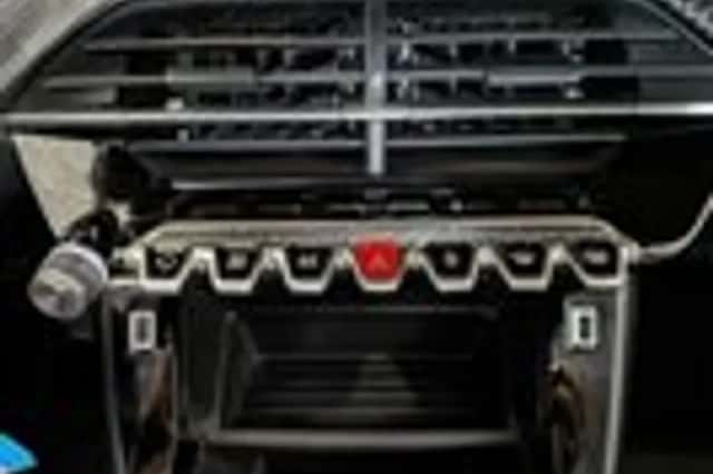 Peugeot 2008 (2020) thumbnail 19