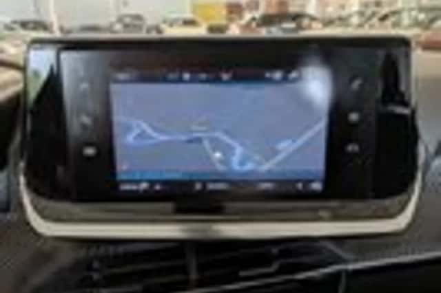Peugeot 2008 (2020) thumbnail 22