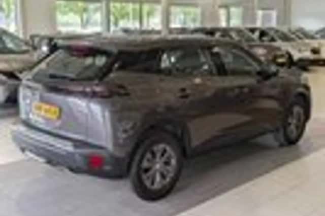 Peugeot 2008 (2020) thumbnail 4