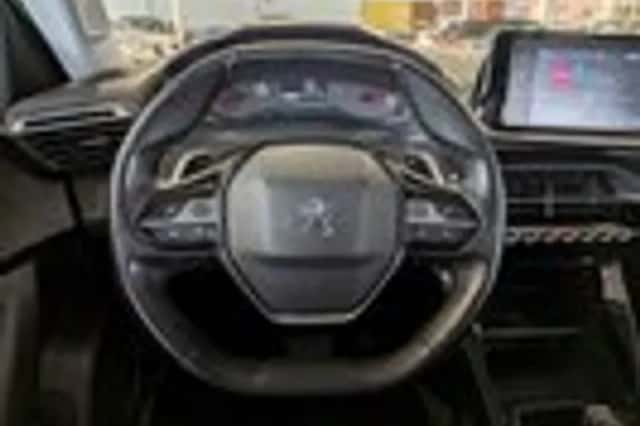Peugeot 2008 (2020) thumbnail 10