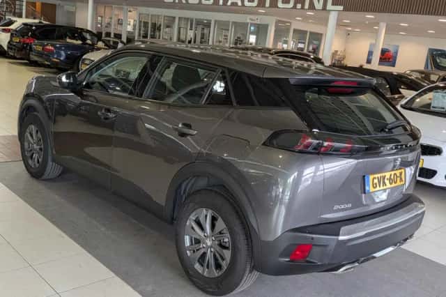 Peugeot 2008 (2020) thumbnail 3