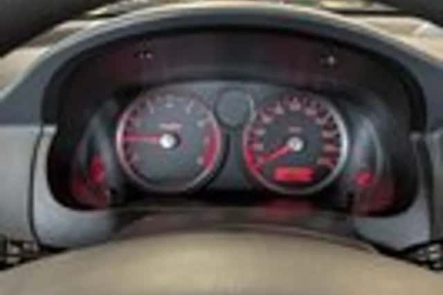 Suzuki Liana (2006) thumbnail 11