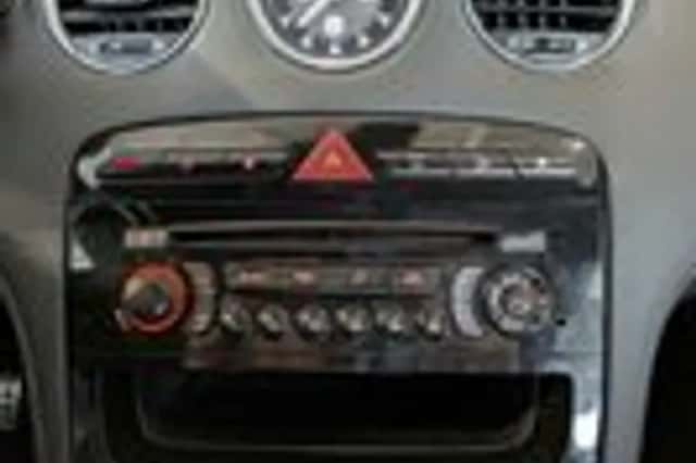 Peugeot RCZ (2010) thumbnail 14