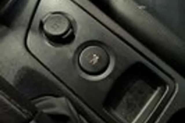 Peugeot RCZ (2010) thumbnail 16