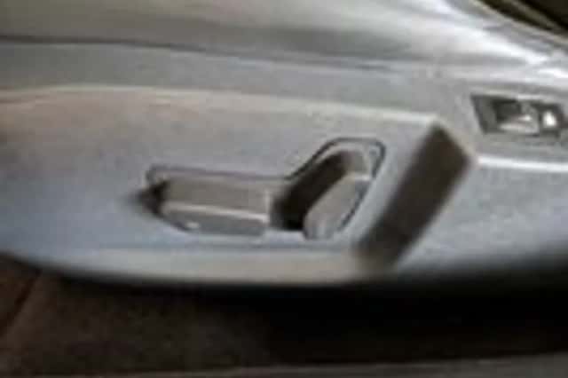 Peugeot RCZ (2010) thumbnail 18