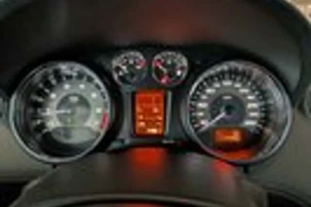 Peugeot RCZ (2010) thumbnail 10