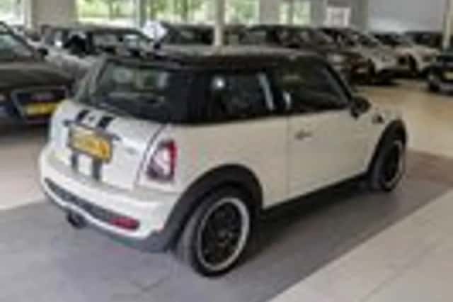 MINI Mini (2007) thumbnail 4