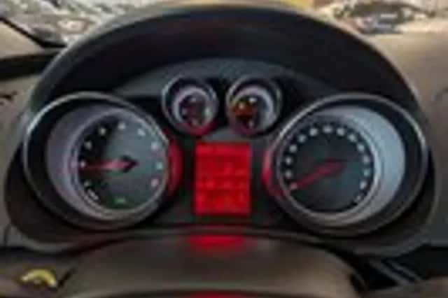 Opel Insignia (2011) thumbnail 11