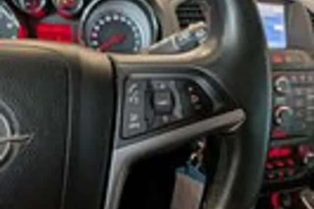 Opel Insignia (2011) thumbnail 13