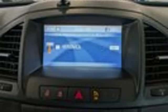 Opel Insignia (2011) thumbnail 16