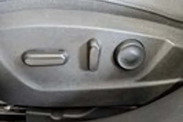 Opel Insignia (2011) thumbnail 22