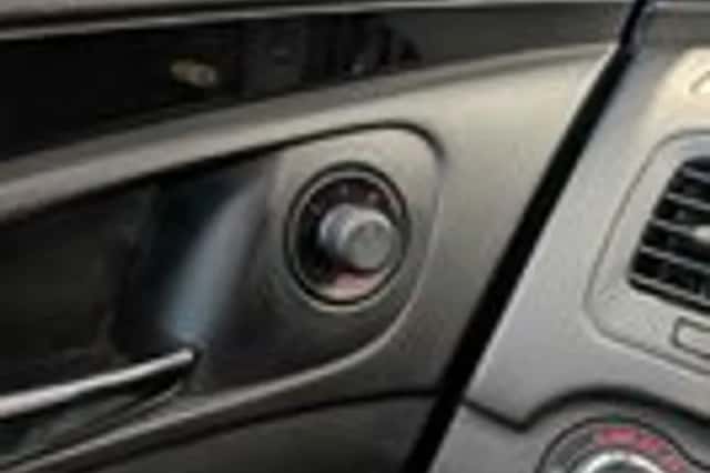Opel Insignia (2011) thumbnail 24