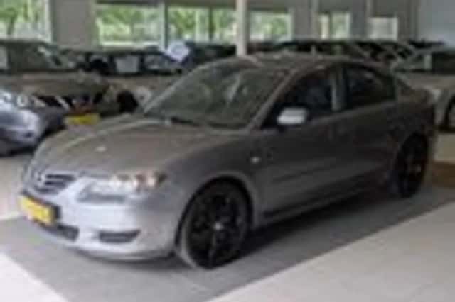 Mazda 3 (2005) thumbnail 2