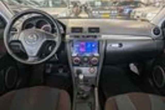 Mazda 3 (2005) thumbnail 9