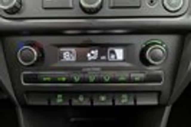 Škoda Rapid (2013) thumbnail 14