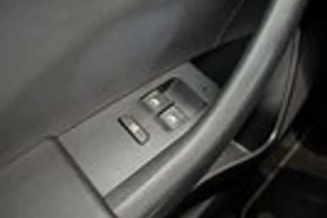 Škoda Rapid (2013) thumbnail 19