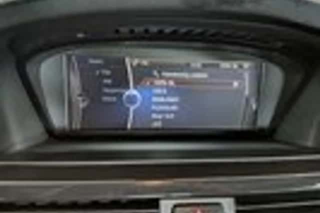 BMW 3-Serie (2010) thumbnail 15
