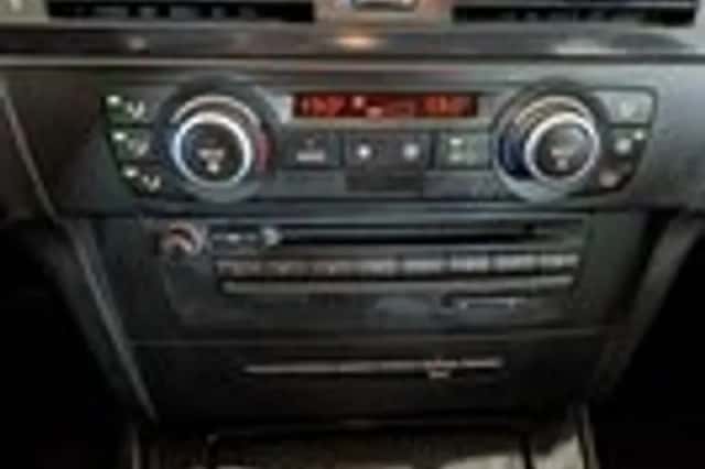 BMW 3-Serie (2010) thumbnail 18