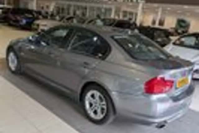 BMW 3-Serie (2010) thumbnail 3