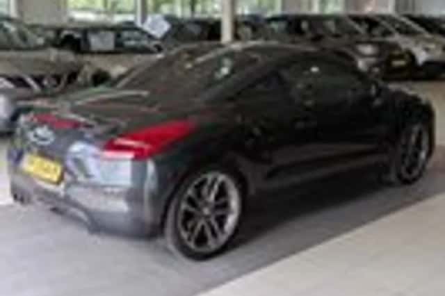 Peugeot RCZ (2013) thumbnail 4