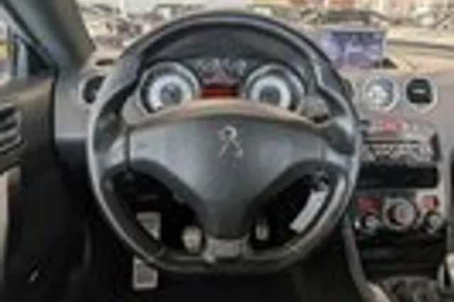 Peugeot RCZ (2013) thumbnail 9