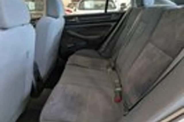 Honda Accord (2000) thumbnail 7