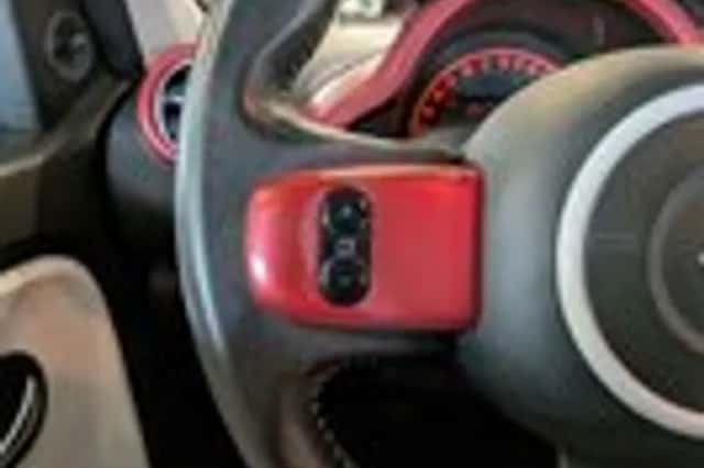 Renault Twingo (2014) thumbnail 12