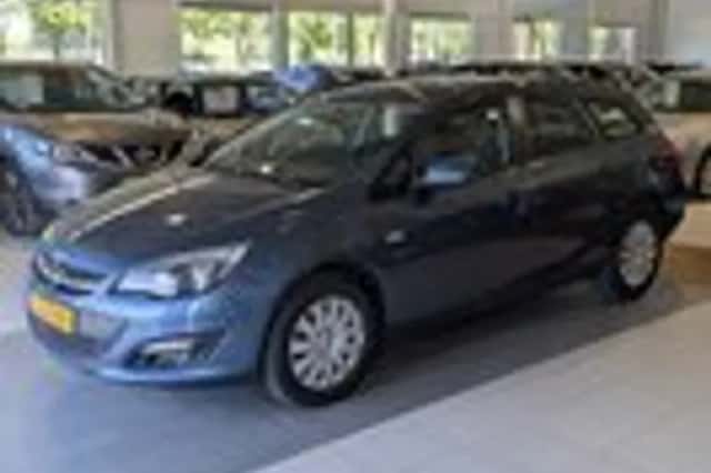 Opel Astra (2013) thumbnail 2