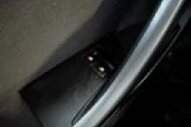 Opel Astra (2013) thumbnail 17
