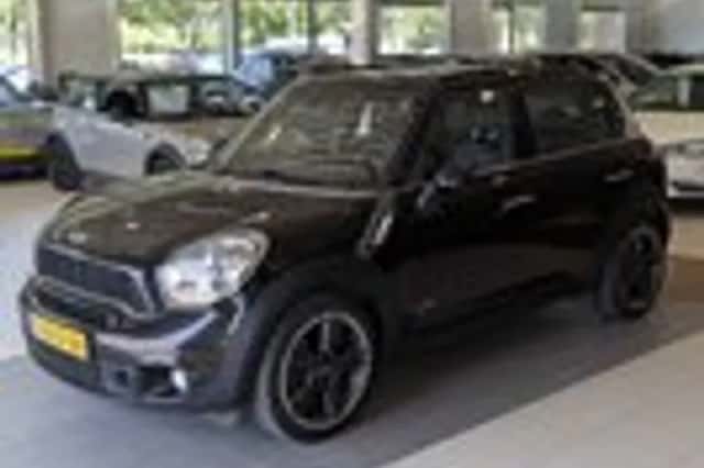 MINI Countryman (2013) thumbnail 2