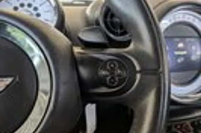 MINI Countryman (2013) thumbnail 12