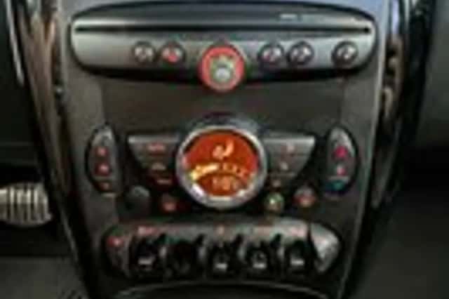 MINI Countryman (2013) thumbnail 15