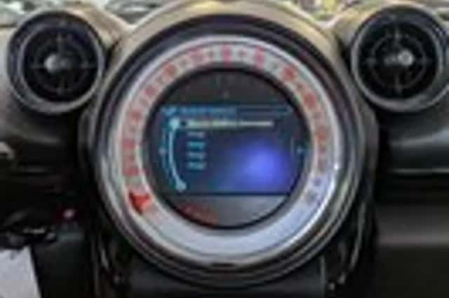 MINI Countryman (2013) thumbnail 18